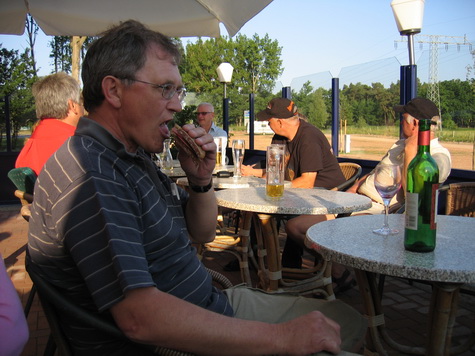 Bjarne er sulten igen igen igen Bjarne er sulten igen igen igen