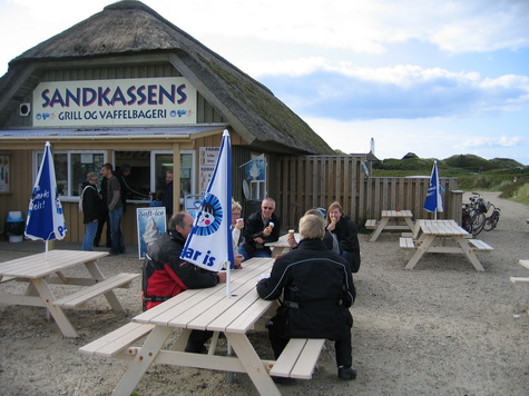 Sandkassen - sidste isbutik inden England Sandkassen - sidste isbutik inden England